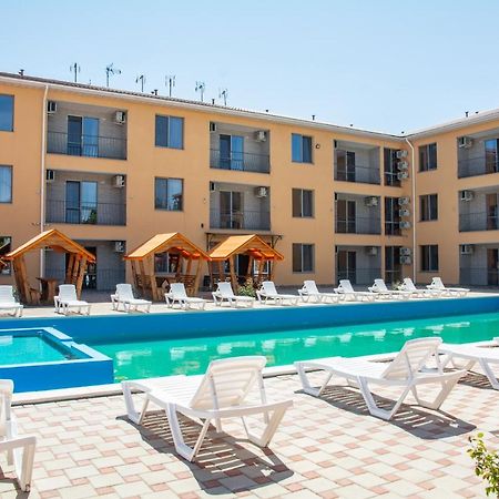 Apelsin Hotel Kobleve Exterior foto